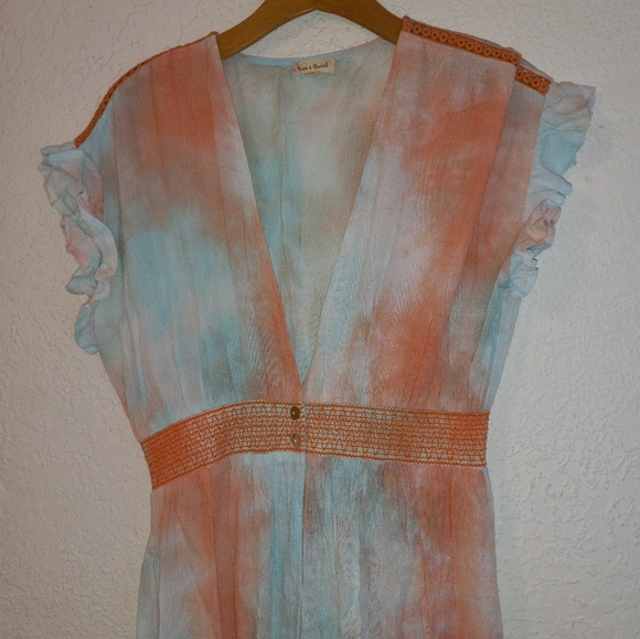 Hem & Thread Dress - Picture 2 of 9